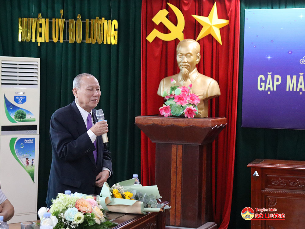 Ông Cao Tiến Phiếm, Chủ tịch danh dự Hội đồng hương Đô Lương tại Hà Nội, phát biểu